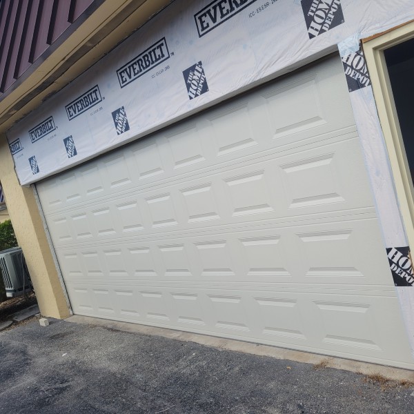 Hurricane-Rated Garage Doors: Essential Guide for Florida Homeowners